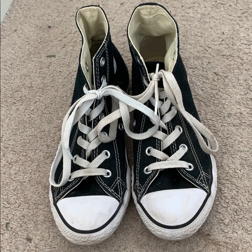 Black high top converse